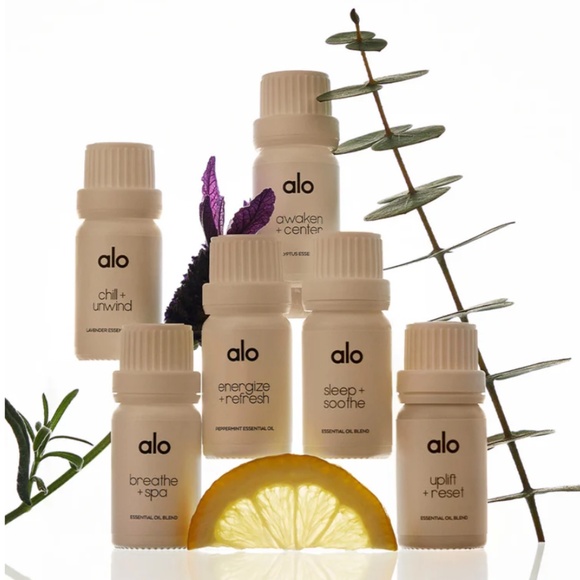 Alo Yoga Essential Oil Collection Set - Picture 2 of 7